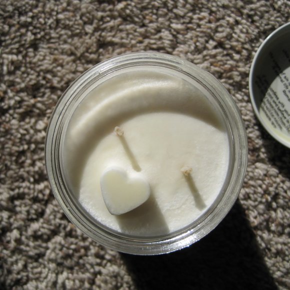 NWT Good news white birch 8oz soy wax candle - Picture 4 of 6